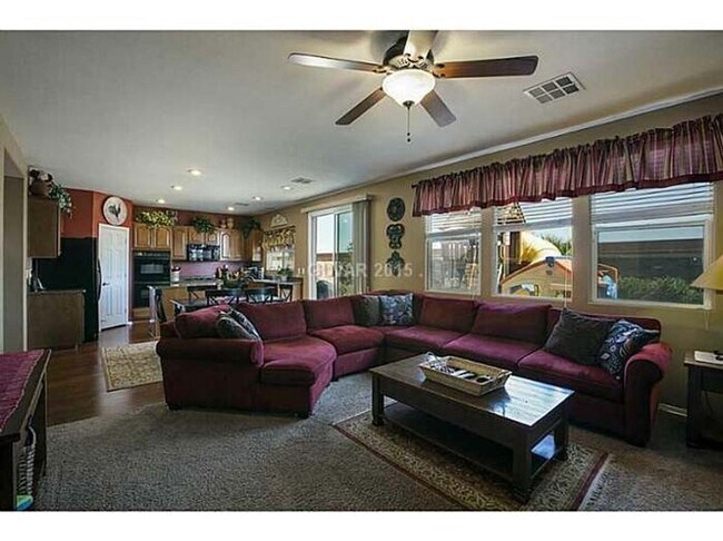 Photo - 4 Bed 3 Bath With Huge Loft