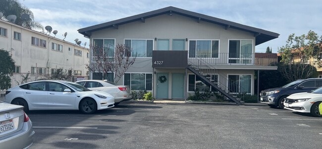 Photo - 4327 Inglewood Blvd