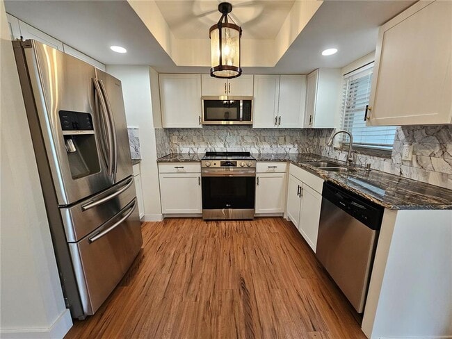 Photo - 659 N Jefferson Ave