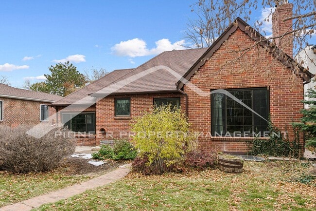 Photo - Spacious Home with Central AC and Washer/Dryer
