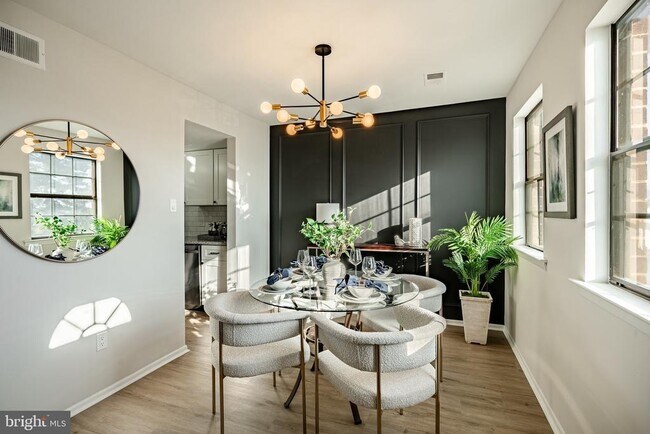 Photo - 233 Holly Dr