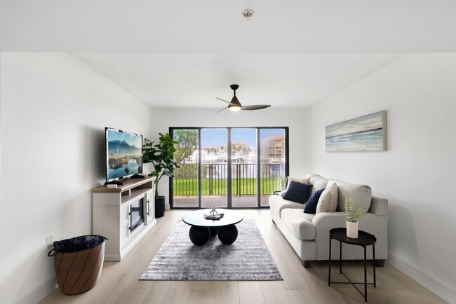 Building Photo - 1601 Marina Isle Way Unit 101 Rental