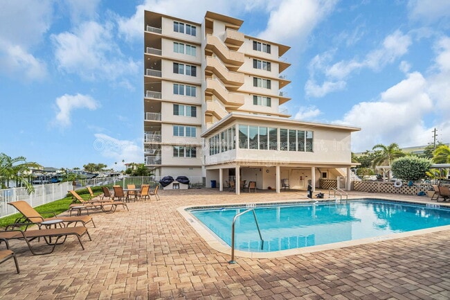 Photo - 223 Island Way Unit # 7f