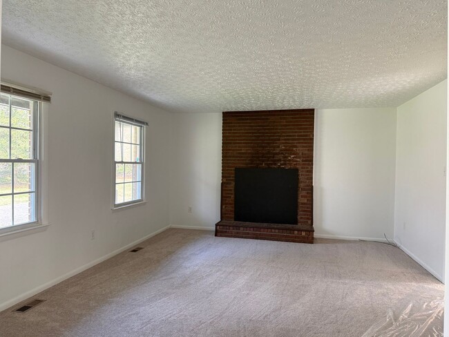 Photo - 3-bedroom, 2-bath brick ranch in Black Mountain