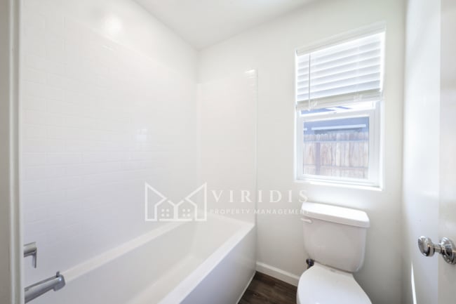 Photo - 5917 Vespucci Ave