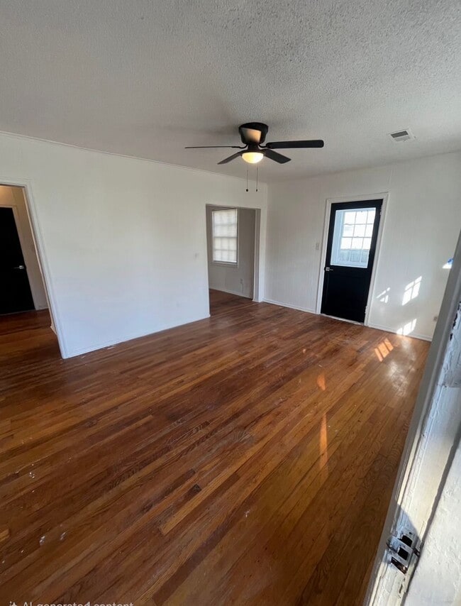 Photo - Spacious 2 bedroom 1 bath home for lease