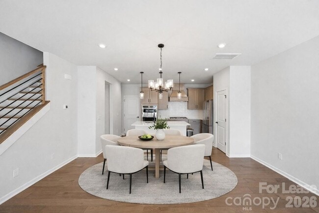 Photo - 423 Vinroot Aly