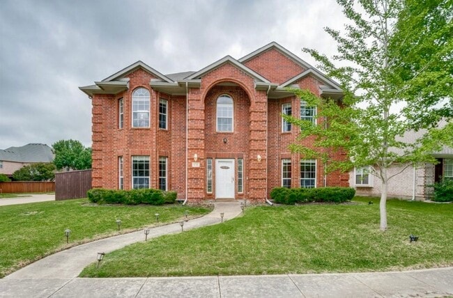 Photo - 610 Butternut Dr
