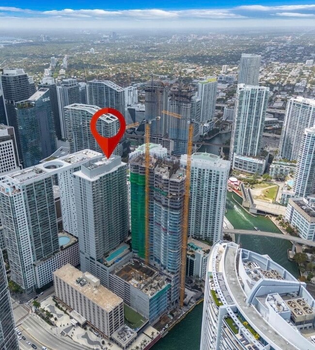 Photo - 77 SE 5th St Unidad 3904