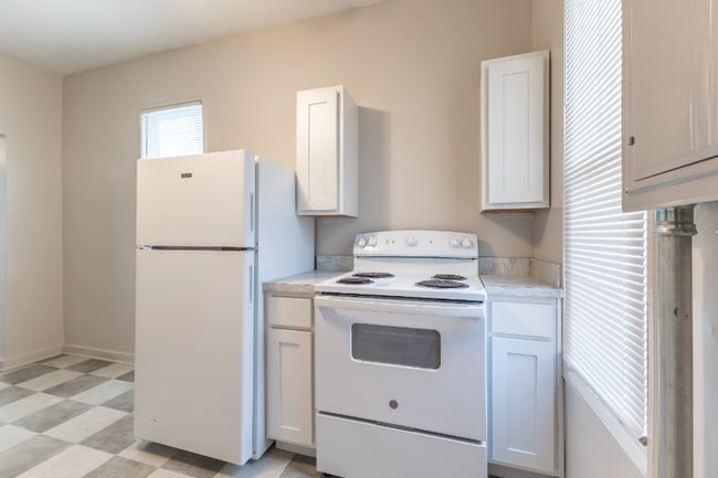 Photo - 6604 Ballard Ave