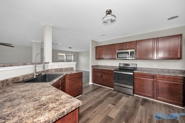 Photo - 3571 Avalon Lake Dr SW