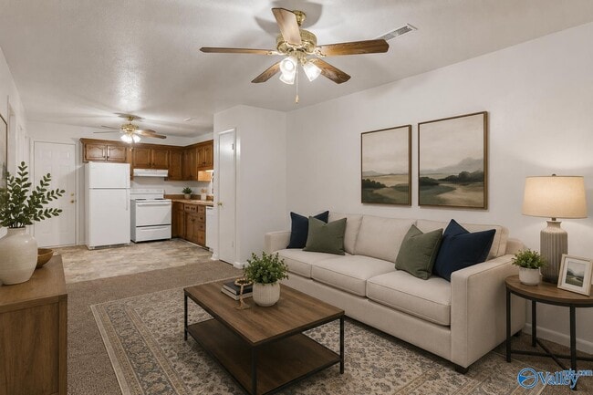 226 Cedar Lake Rd SW
