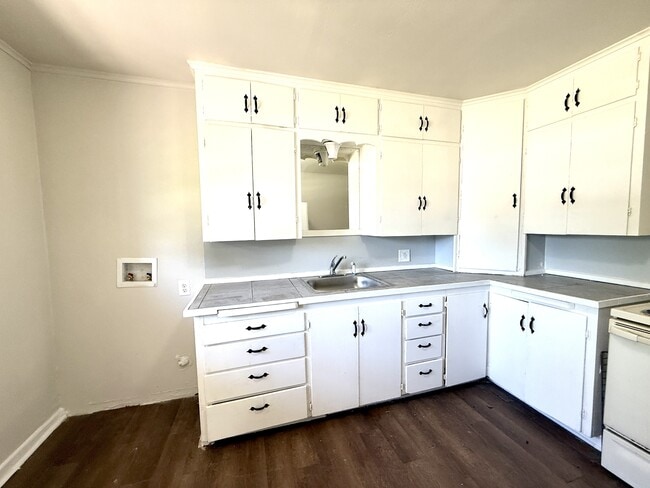 Photo - 1514 Harris St NW