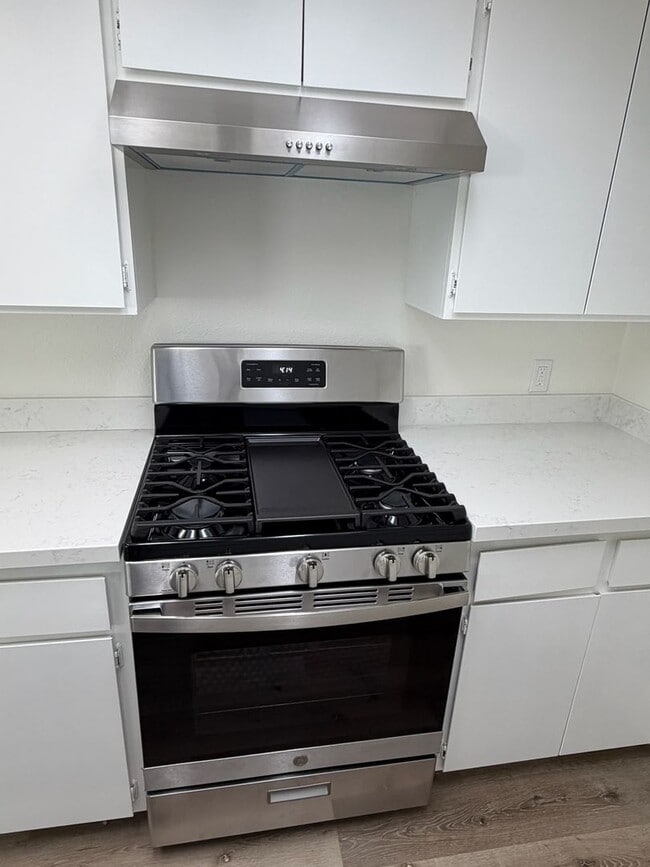 Photo - 2337 N 10th Ave