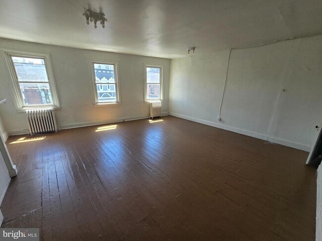 Photo - 722 S 5th St