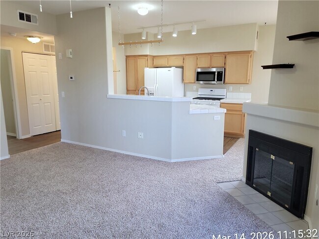 Photo - 1050 E Cactus Ave Unit 2099