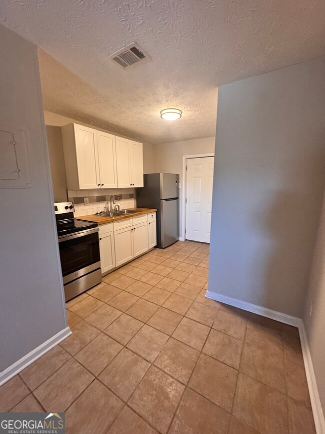 Photo - 2888 Parrott Ave NW