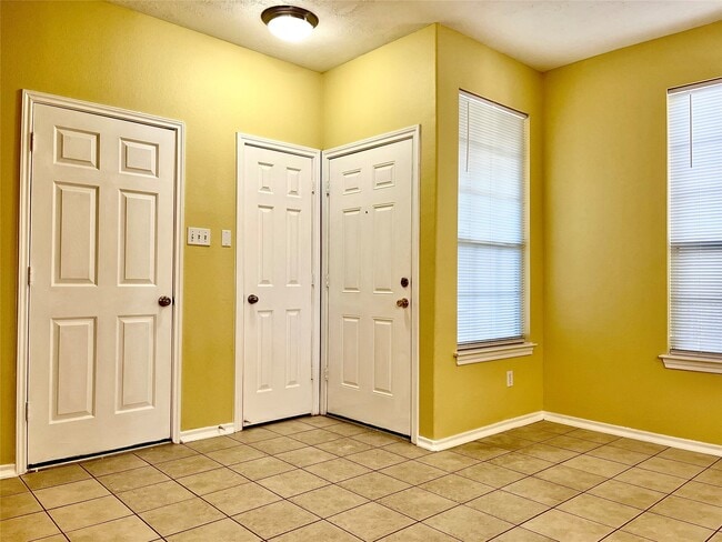 Photo - 16219 Sandy Path Ln