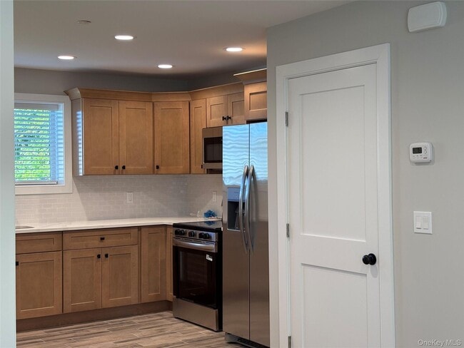 Photo - 455 Sunrise Hwy Unit #2B