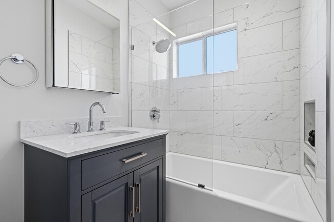 Photo - 6120 Case Ave