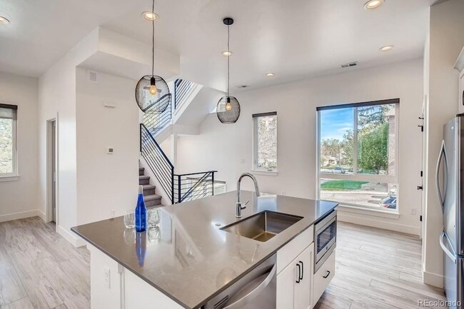 Photo - 3460 S Corona St Casa Adosada