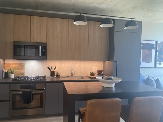 Photo - 234 W Polk St