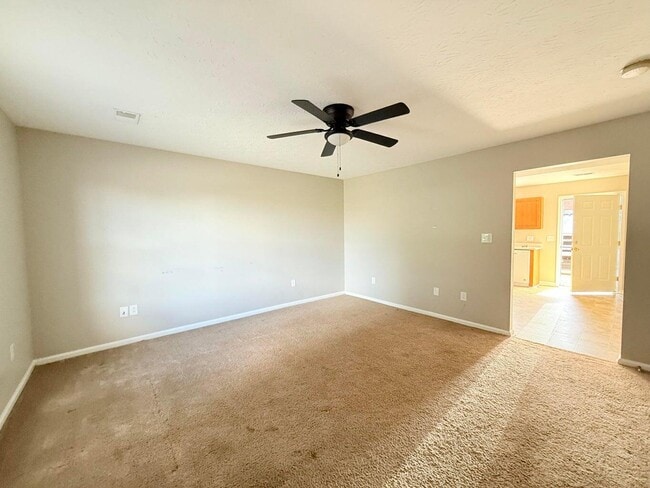 Photo - 1112 Richmond Green Dr Unit 4