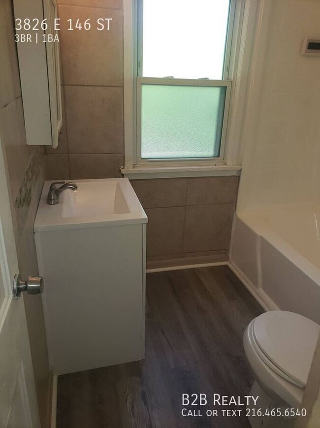 Photo - 3826 E 146th St