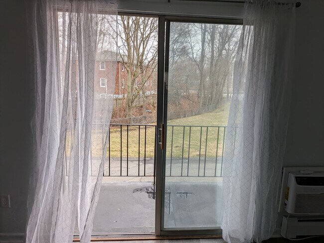 Photo - 83R Hobart St Unit C4