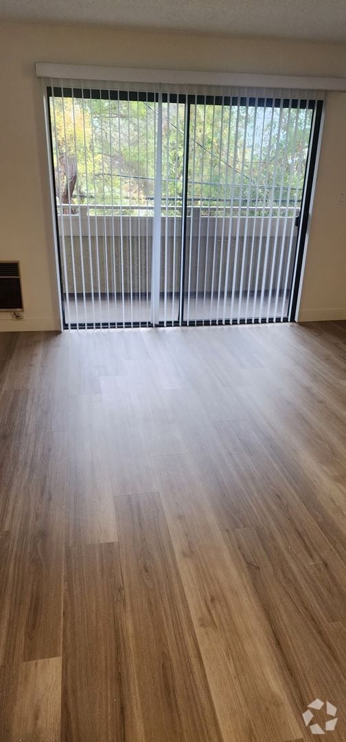 Building Photo - FMS Investments III LLC Unit 204 Rental