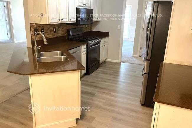 Photo - 1911 Ascot Terrace NW