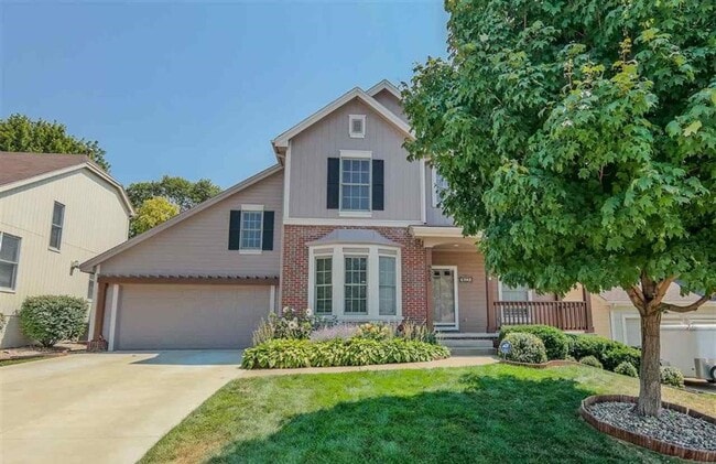 Bellevue Home For Rent! - Bellevue Home For Rent!