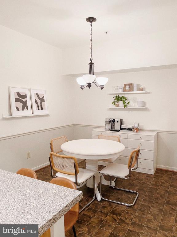 Building Photo - 2709 Summerview Way Unit 8102