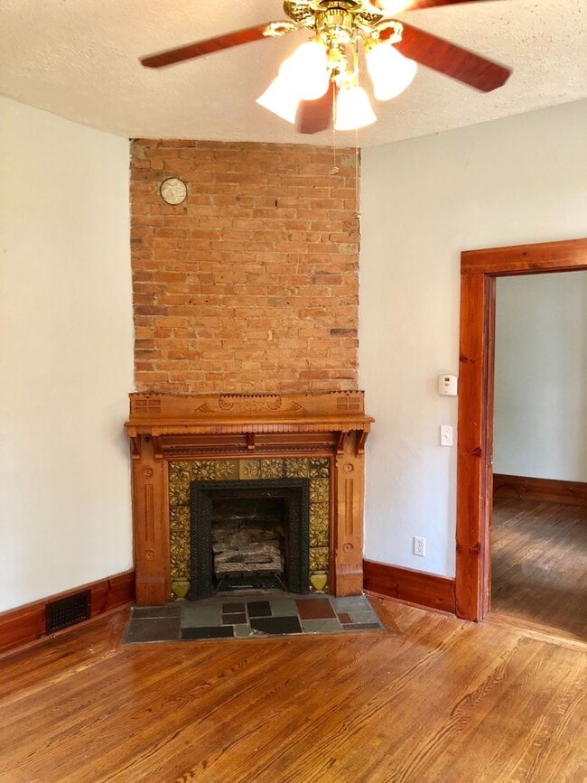 Photo - 15 Hanna Pl Unit 15 #1