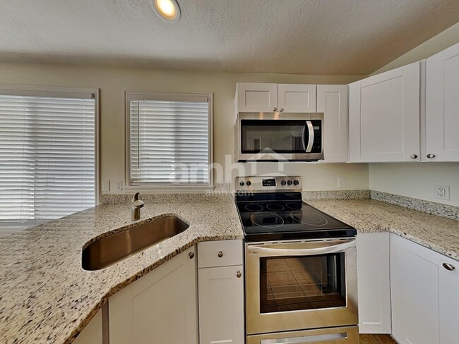 Photo - 154 Crystal Bay Dr