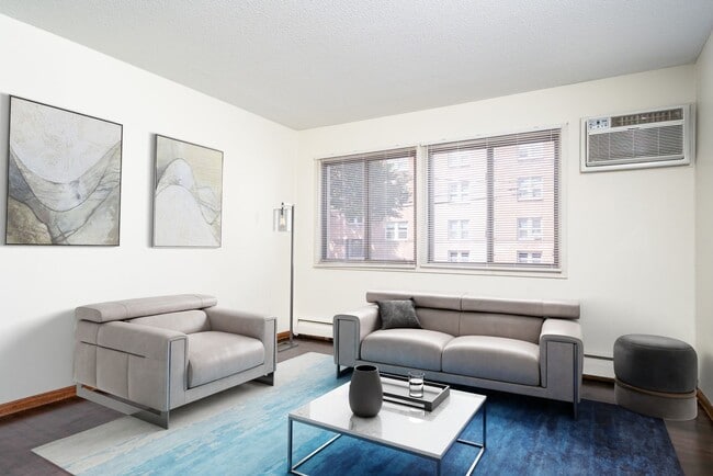 Photo - 2626 Fremont Ave S