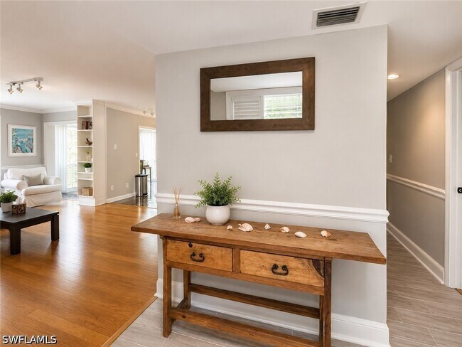 Photo - 112 Bobolink Way Unit B