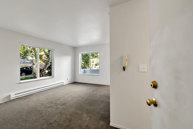Photo - 12054 Roosevelt Way NE Unit RHI A202
