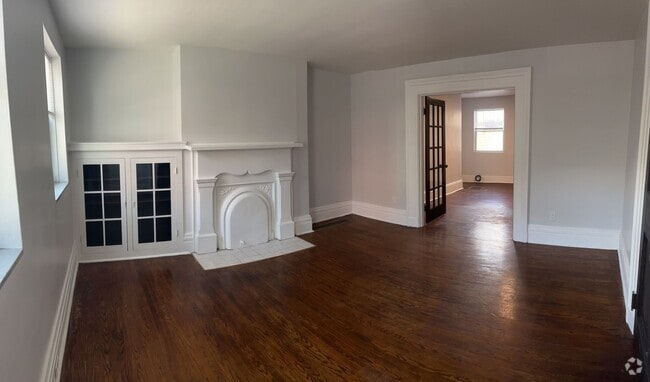Building Photo - 1209 Linden Pl Unit LD - 1 Rental