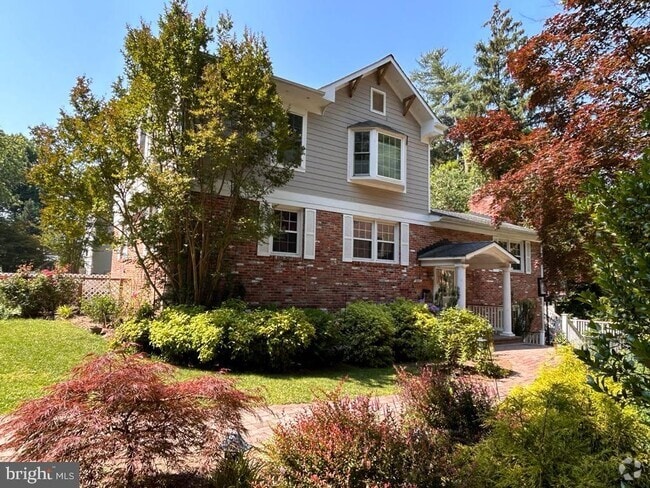 Building Photo - 5303 Danbury Rd Rental