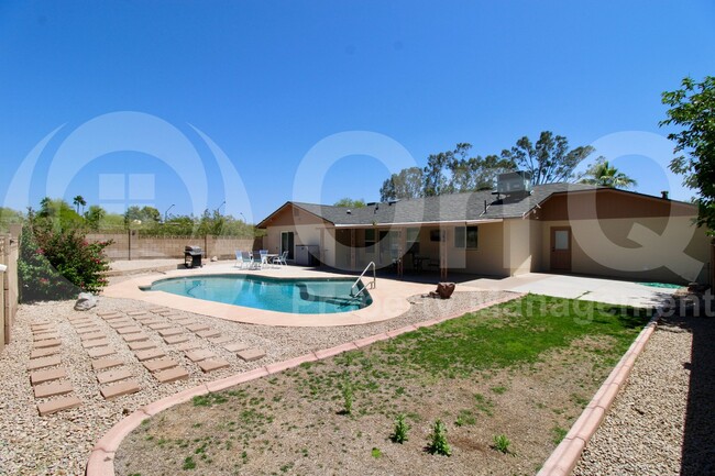 Photo - 10312 E Cactus Rd House