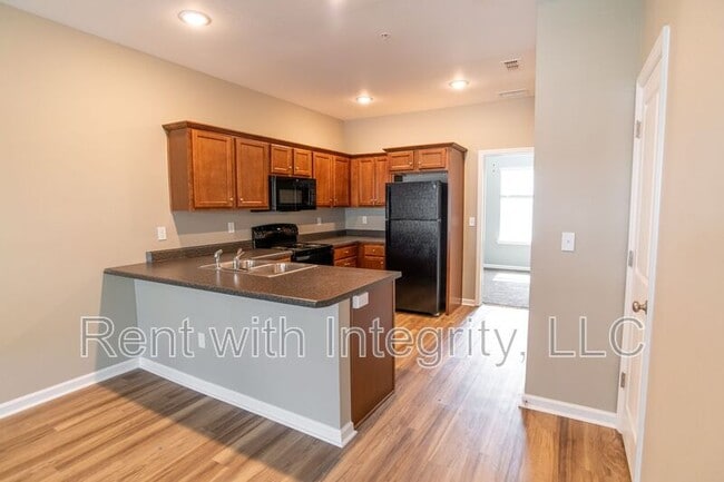 Photo - 2200 Del Carmel Way