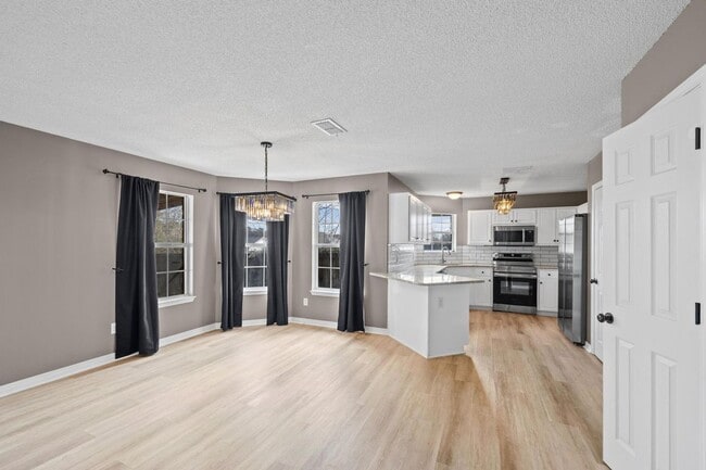 Photo - 2544 Portobella Pl