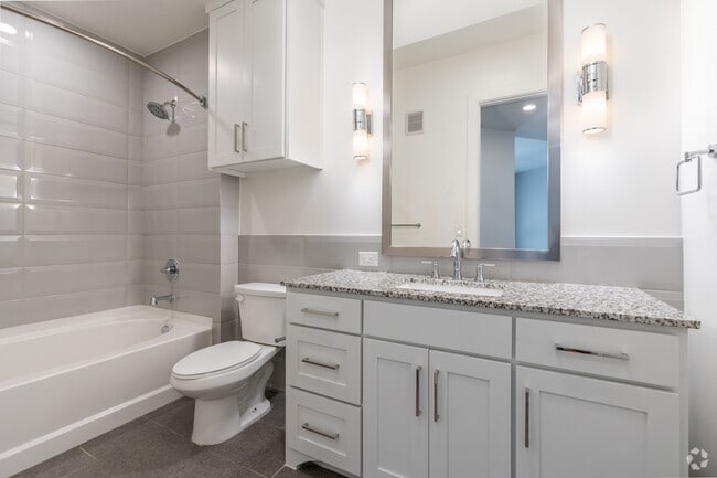 2BR, 2BA - 1,135 SF | B1 - The Jackson at Viridian