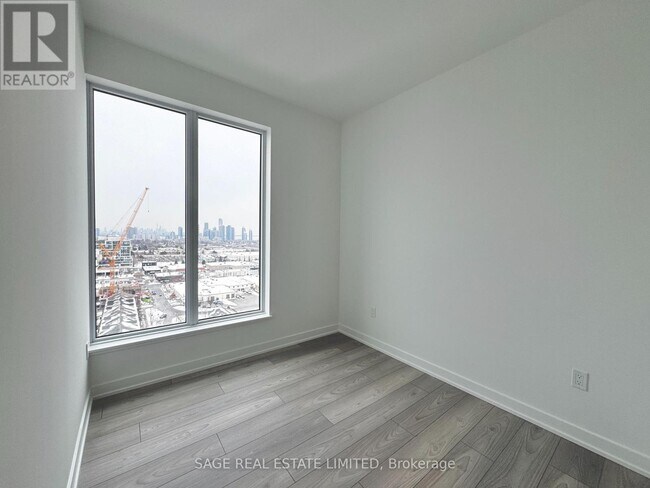 Photo - 1007 The Queensway Unité 1403