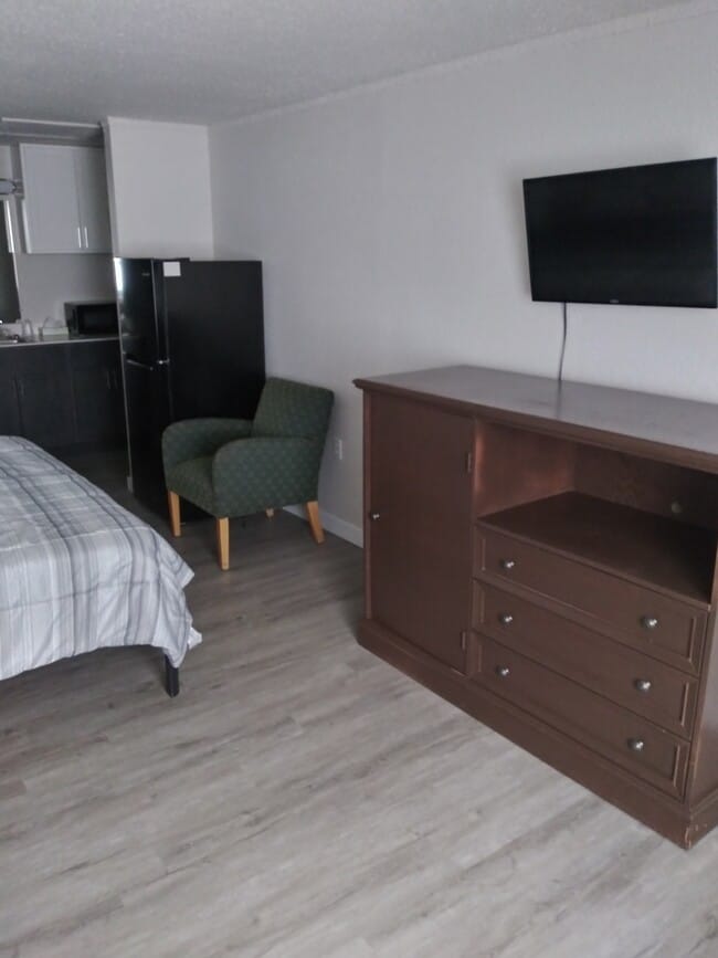 KING UNIT WITH SOFA BED - NextGen Suites