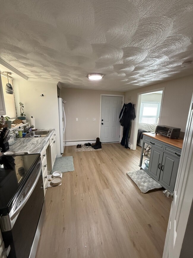 Photo - 1547 Main St Unidad 1547