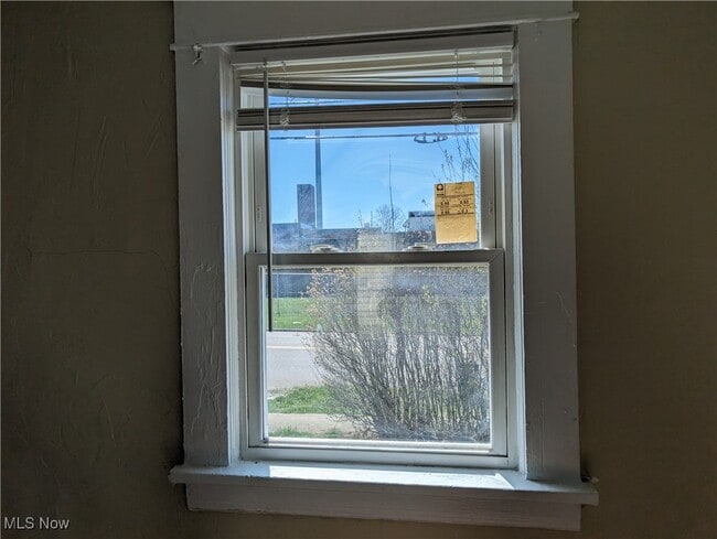 Photo - 2357 19th St SW