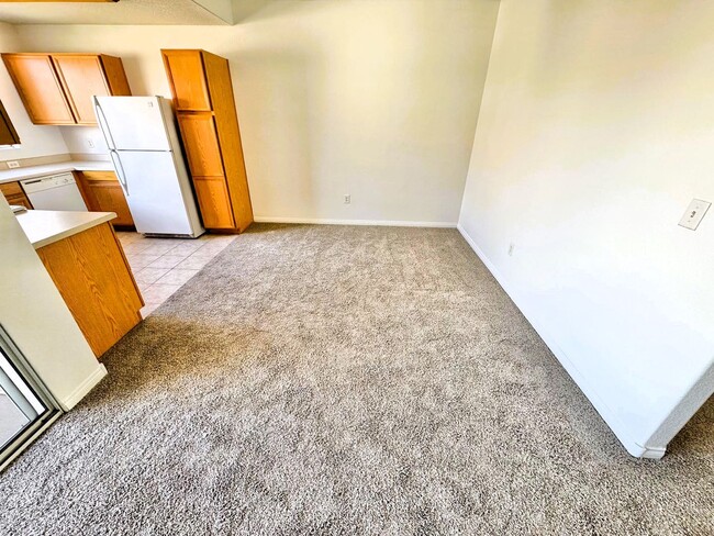 Photo - BEAUTIFUL 2ND FLOOR CONDO UNIT 2 BEDROOM/ 2 BATH, LOCATED IN HENDERSON IN A GATED COMMUNITY