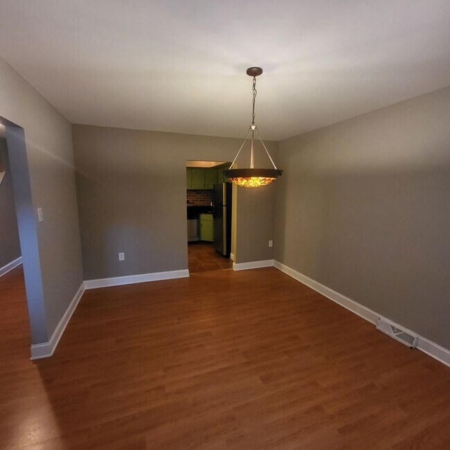 Photo - North Wilmington Beacon Hill townhouse is ...